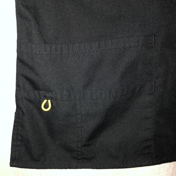 Wonder Wink S Black Scrub Top - Picture 5 of 8